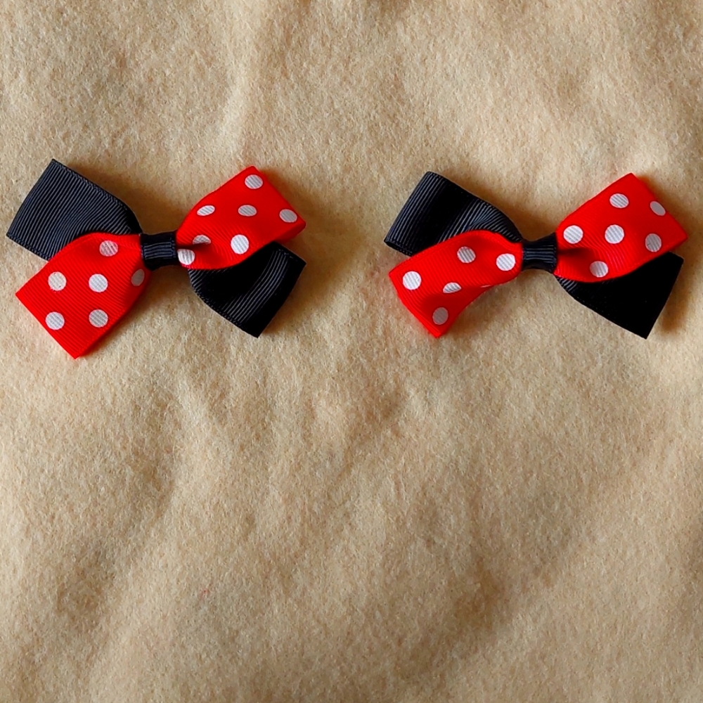 Minnie Mouse Bow Barrettes